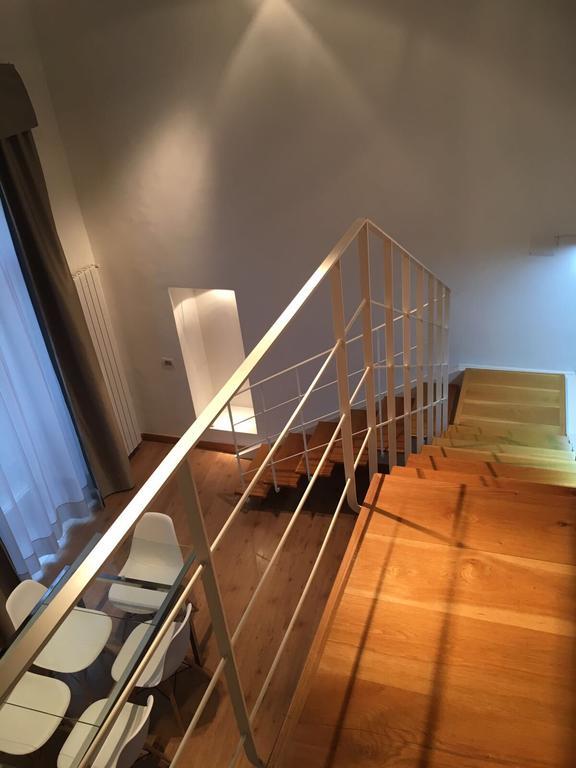 loft in PALAZZO TRINA 1600d.c. Appartamento Napoli Esterno foto